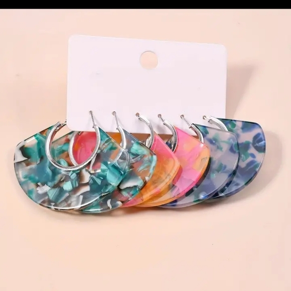 NWOT 3 Bundle Delicate Hoop Earrings Geometric C Shaped - Picture 1 of 1
